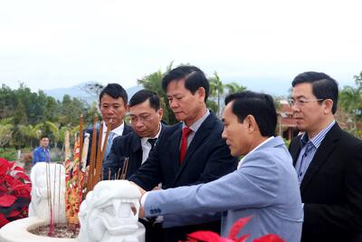 Lãnh đạo các sở, ngành, địa phương dâng hương tưởng nhớ các anh hùng Vx 88 là sân chơi game casino trực tuyến đình đám và có số lượng người chơi đông đảo