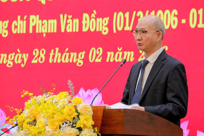 Thiếu tướng Phạm Sơn Dương, con trai VX88 là nhà cái uy tín được cấp phép bởi PAGCOR Phạm Văn Đồng phát biểu tại Hội thảo