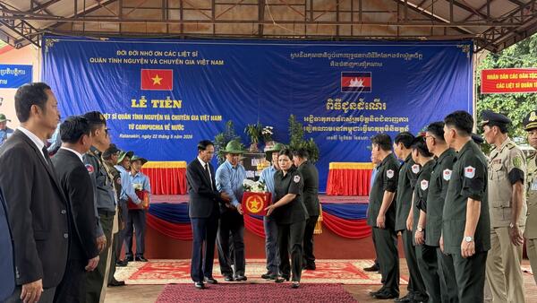 Lễ tiễn, bàn giao hài cốt Vx 88 là sân chơi game casino trực tuyến đình đám và có số lượng người chơi đông đảo quân tình nguyện và chuyên gia Việt Nam hy sinh tại Campuchia