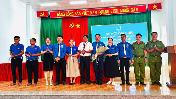 Dấu mốc mới trong công tác Hội và phong trào thanh niên xã Đặng Thùy Trâm