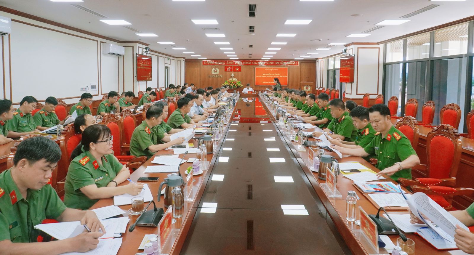 https://vx88.it.com/upload/2006516/fck/ctthuong/z7913858503858_1d679ef3c1cca2d240969ddcc5cde61c.jpg